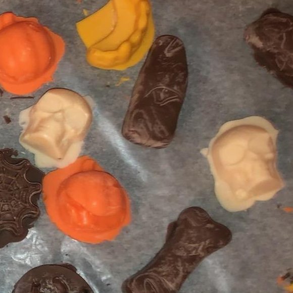COPY- 💀 Skeleton Skulls Silicone Mold Chocolates Ice Tray Jello Shots Halloween - Picture 8 of 13